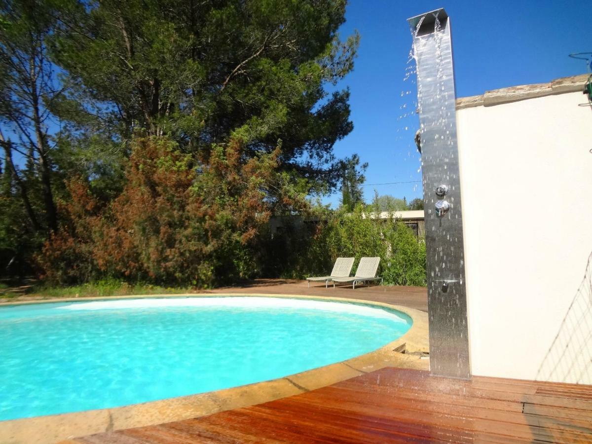 Le Mazet D'Uzes Villa Bagian luar foto