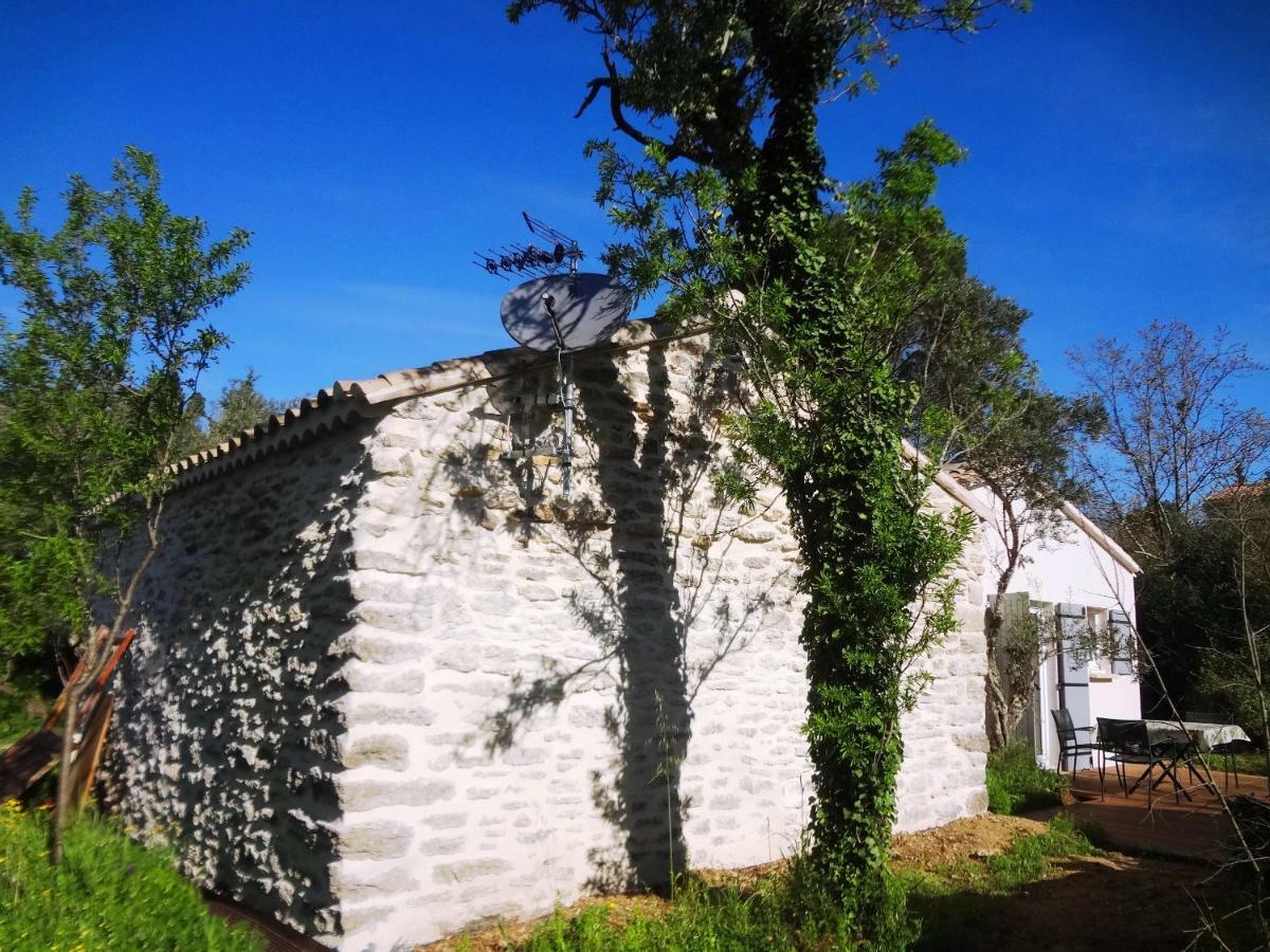 Le Mazet D'Uzes Villa Bagian luar foto